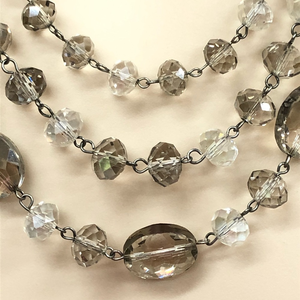 Gray and clear beaded silver tone necklace - Picture 2 of 5